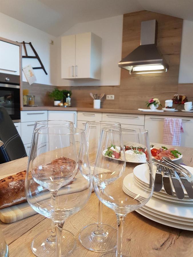 Ferienwohnung An Der Kleinen Schreinerei Hallschlag Екстер'єр фото